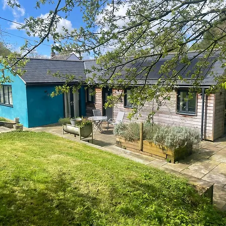 Stylish Cotswolds Retreat Nestled Between Bath And Castle Combe Chippenham  Exterior photo