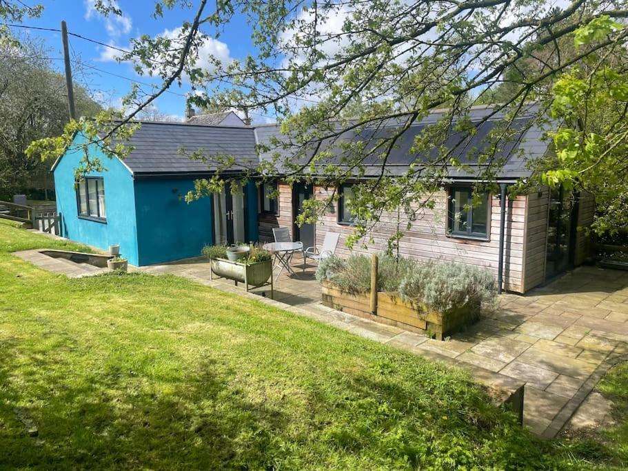 Stylish Cotswolds Retreat Nestled Between Bath And Castle Combe Holiday home *