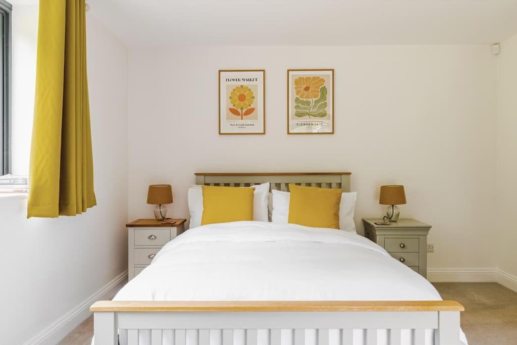 Stylish Cotswolds Retreat Nestled Between Bath And Castle Combe * Chippenham (Wiltshire)